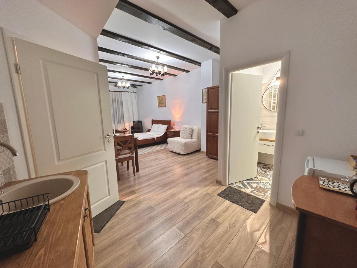 Casa 9 Leilighet Albeşti Eksteriør bilde